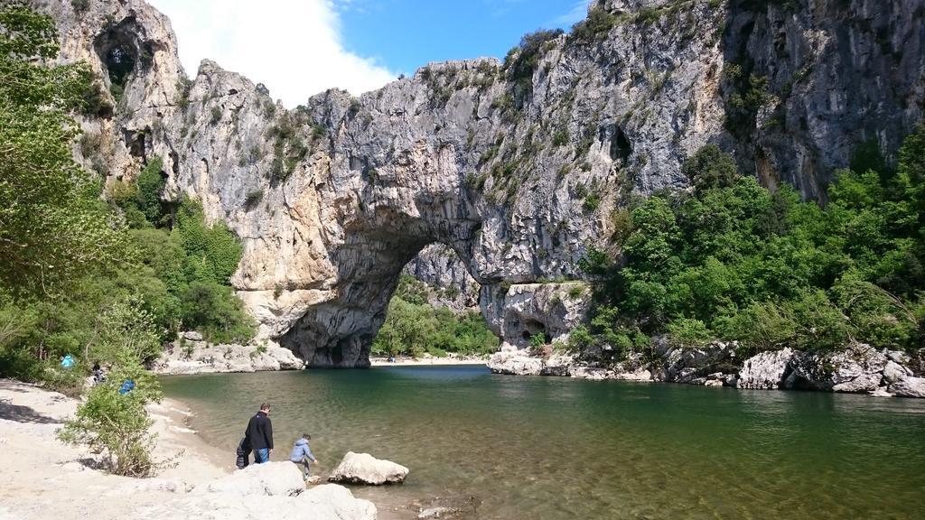 Ardeche - Gites Objectif Evasion Montréal エクステリア 写真