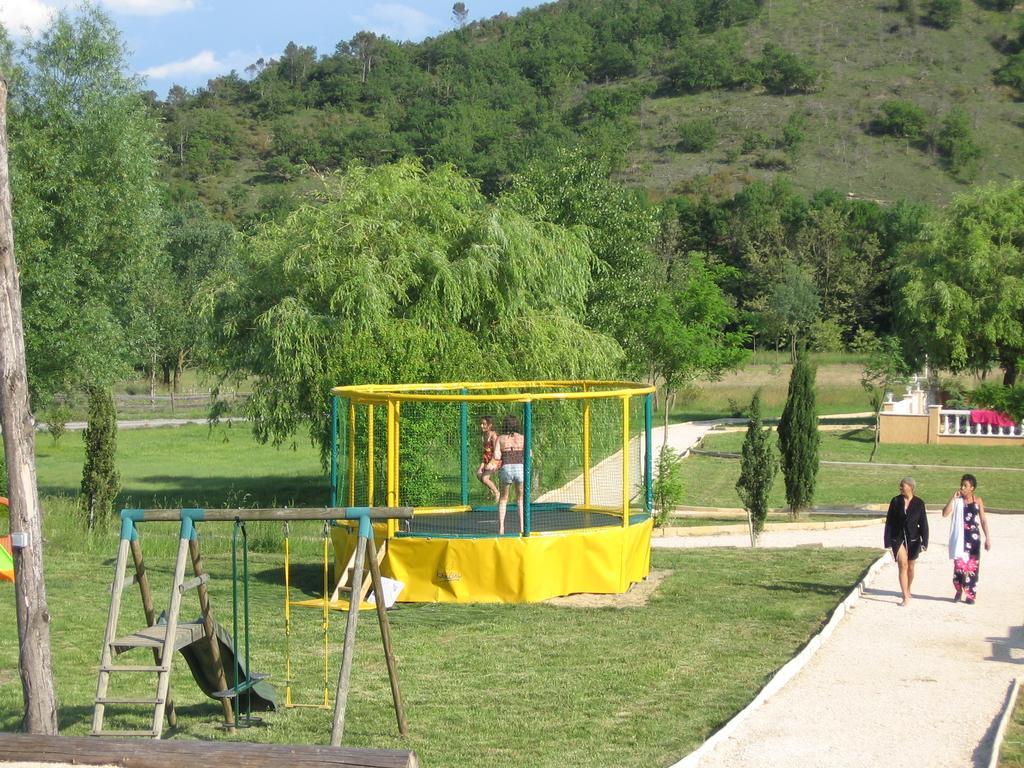 Ardeche - Gites Objectif Evasion Montréal エクステリア 写真